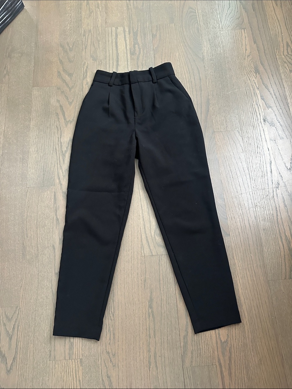 Zara Black Tapered Pleat-Front Dress Pants